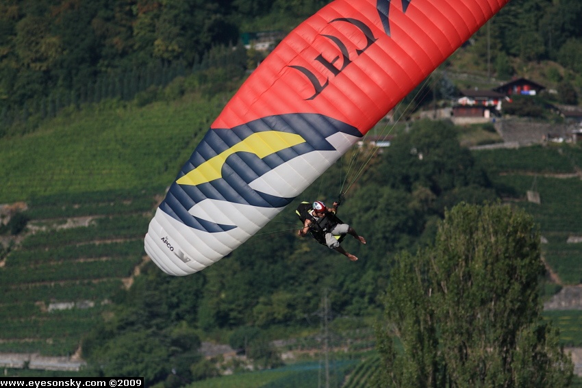 Fly-Parapente/SonchauxAcro/2009/part5/IMG_8268.JPG