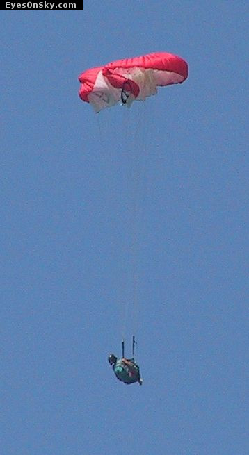 Fly-Parapente/Vertigo/2001/20010824/122-2277_imgg.jpg