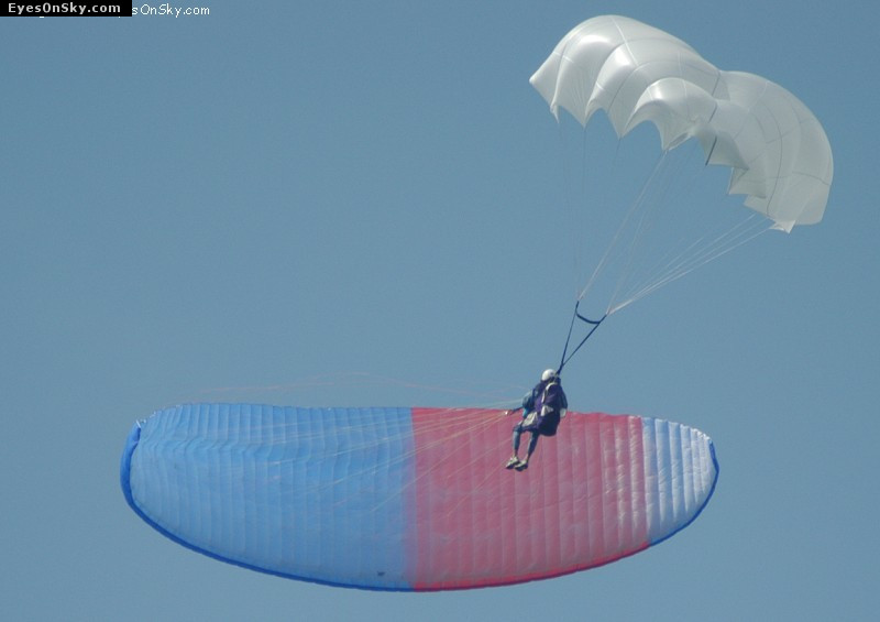 Fly-Parapente/Vertigo/2002/Part2/Dsc_0129g.jpg